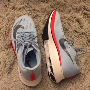 Nike zoom fly running shoes
